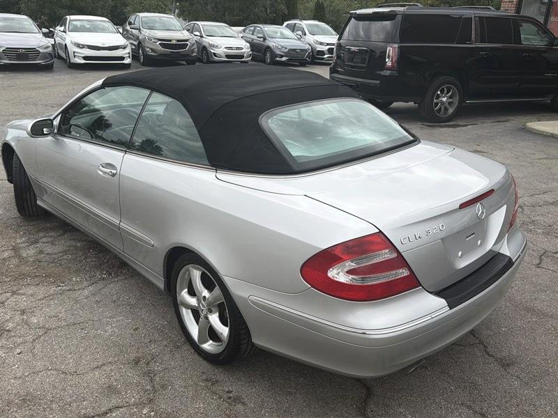 Mercedes-Benz CLK-Class CLK320 Cabriolet 2005