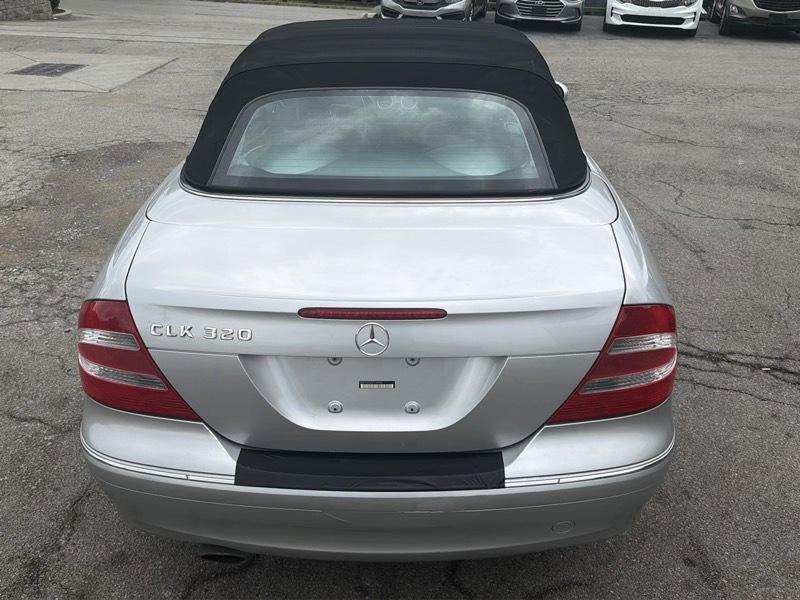 Mercedes-Benz CLK-Class CLK320 Cabriolet 2005