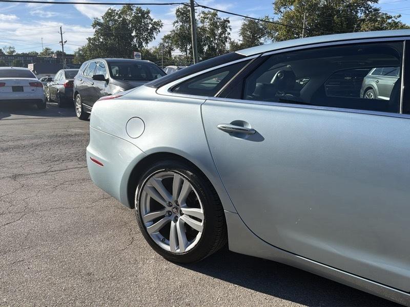 Jaguar XJ-Series XJL Portfolio 2013