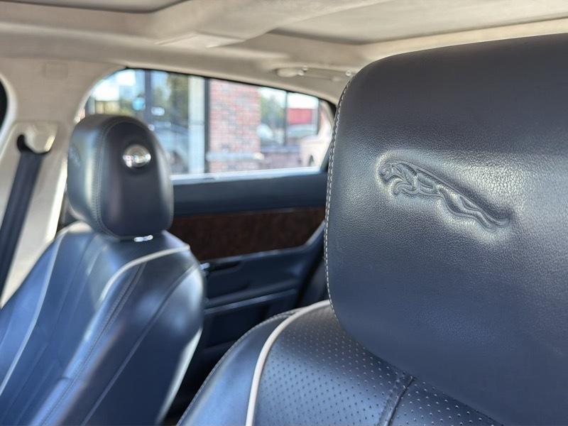 Jaguar XJ-Series XJL Portfolio 2013