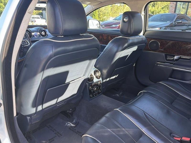 Jaguar XJ-Series XJL Portfolio 2013