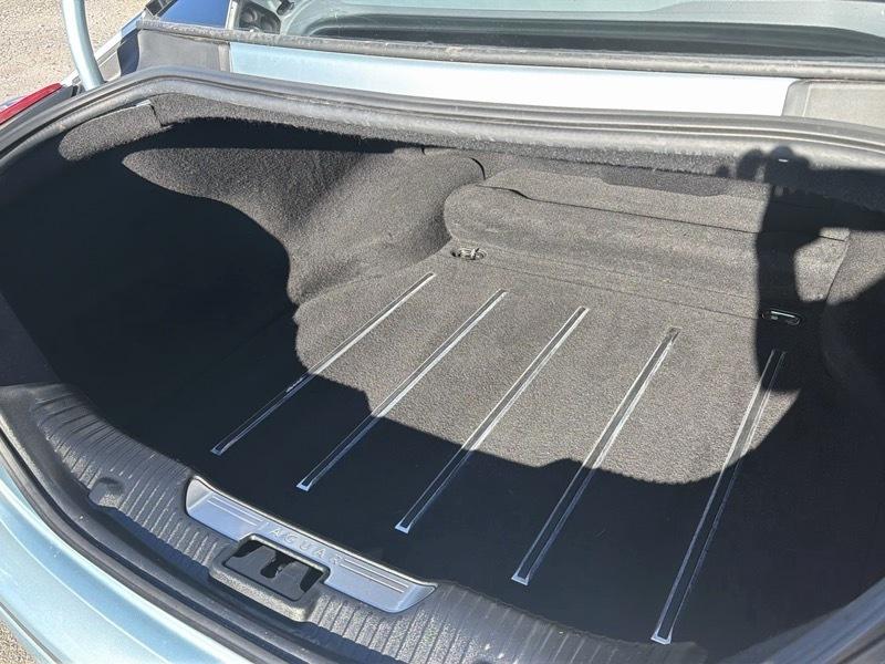 Jaguar XJ-Series XJL Portfolio 2013