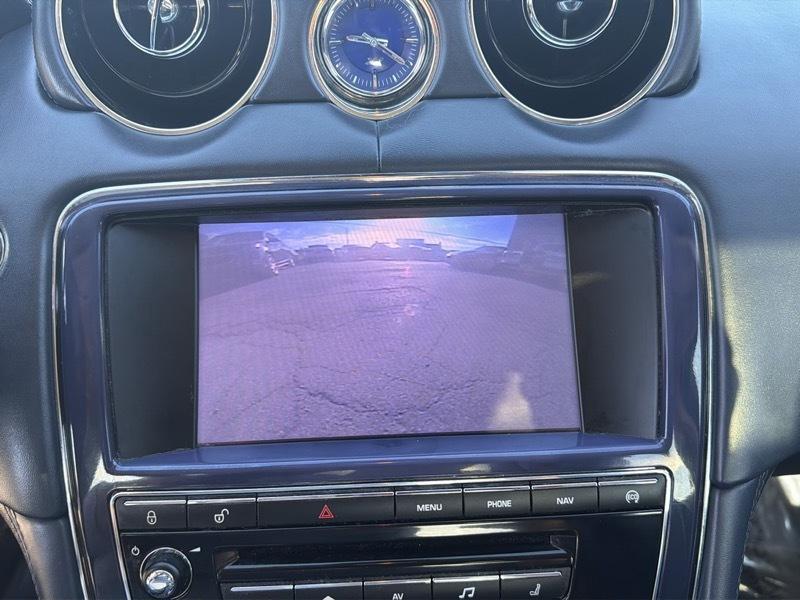 Jaguar XJ-Series XJL Portfolio 2013