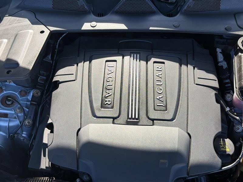 Jaguar XJ-Series XJL Portfolio 2013