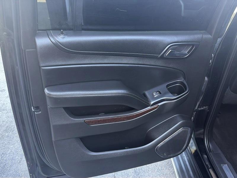 GMC Yukon XL SLT 1/2 Ton 4WD 2015