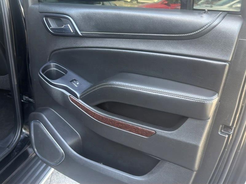 GMC Yukon XL SLT 1/2 Ton 4WD 2015