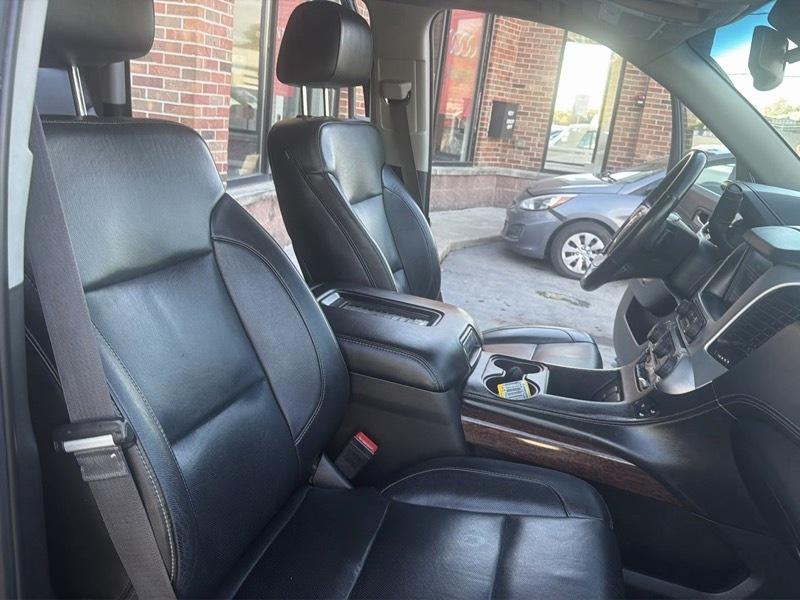 GMC Yukon XL SLT 1/2 Ton 4WD 2015