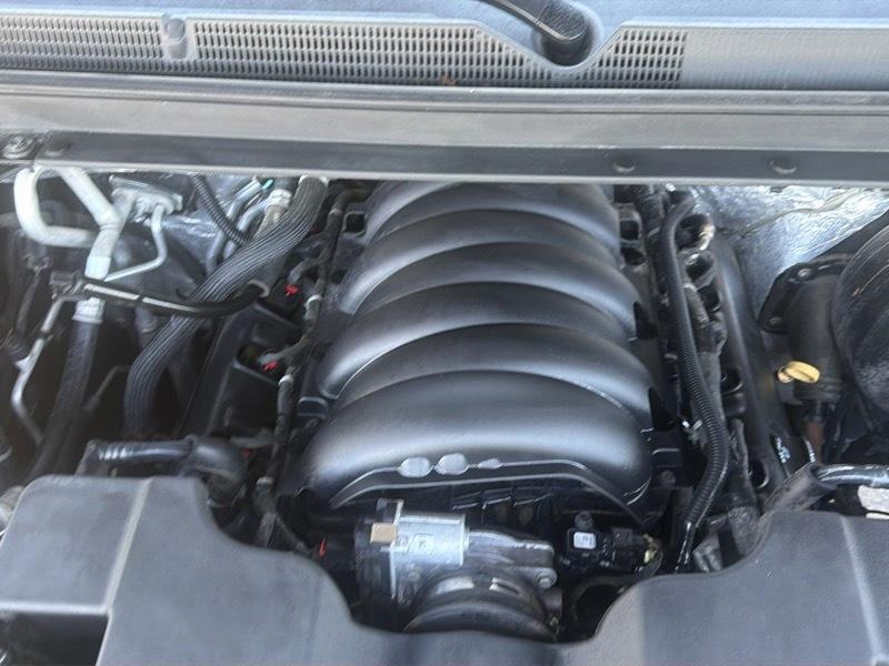 GMC Yukon XL SLT 1/2 Ton 4WD 2015