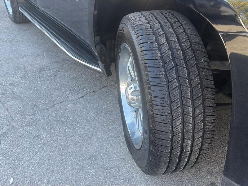 GMC Yukon XL SLT 1/2 Ton 4WD 2015