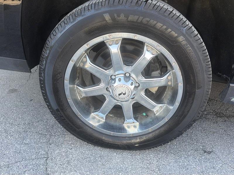 GMC Yukon XL SLT 1/2 Ton 4WD 2015
