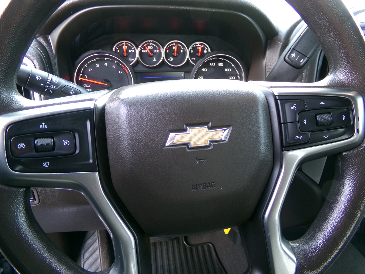 Chevrolet Silverado 1500 LT Double Cab 4WD 2020