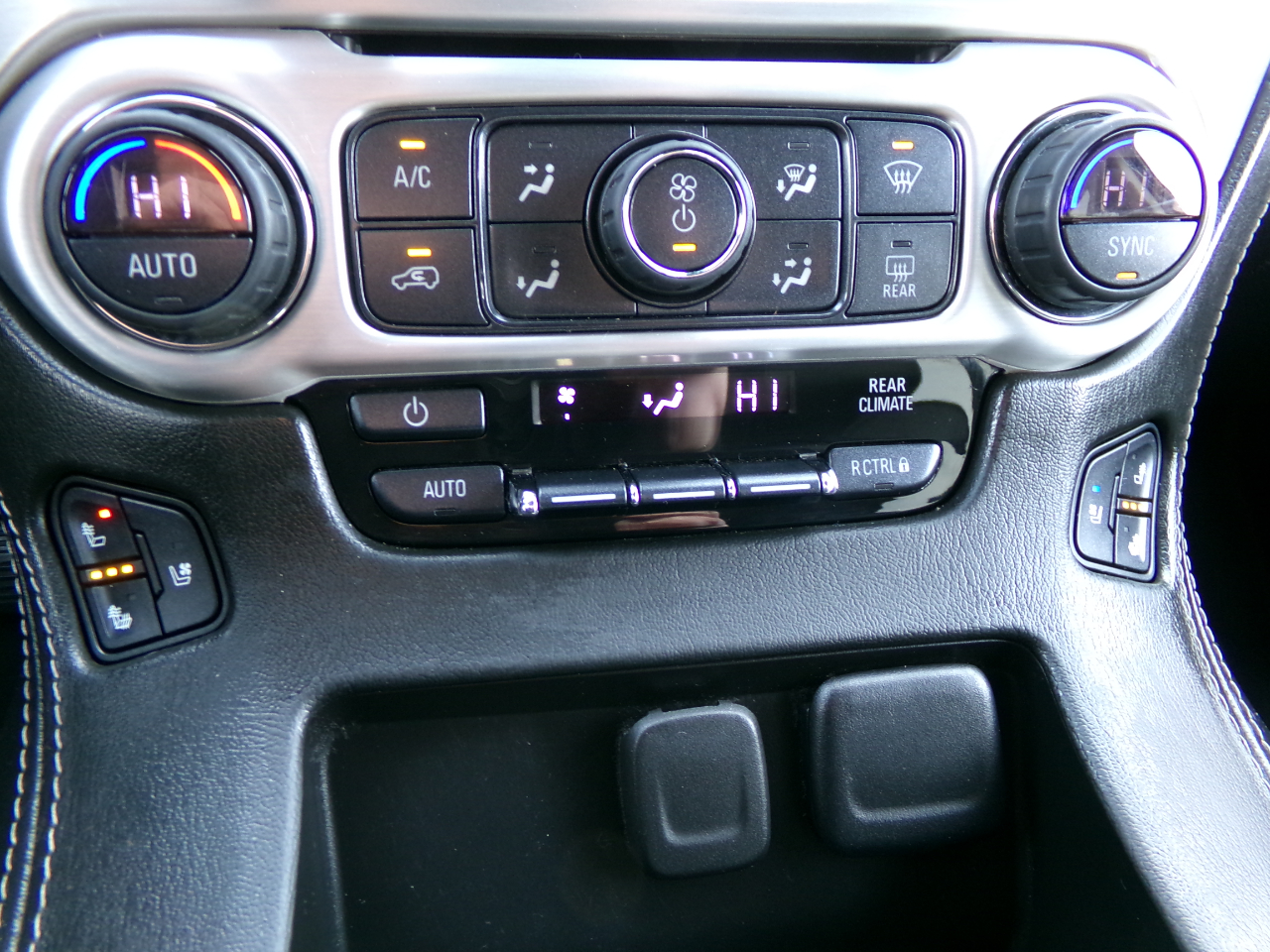 GMC Yukon SLT 4WD 2020