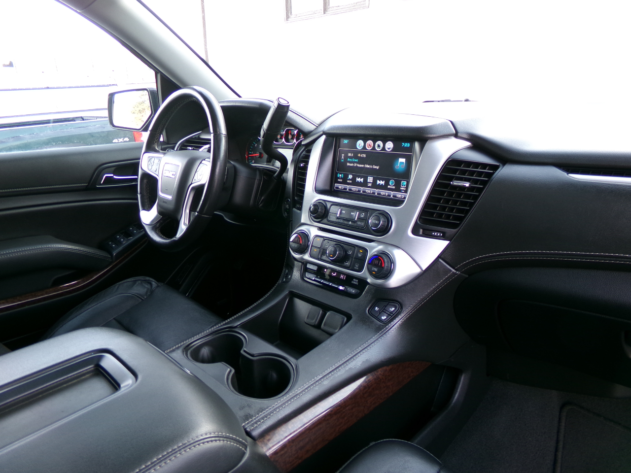 GMC Yukon SLT 4WD 2020