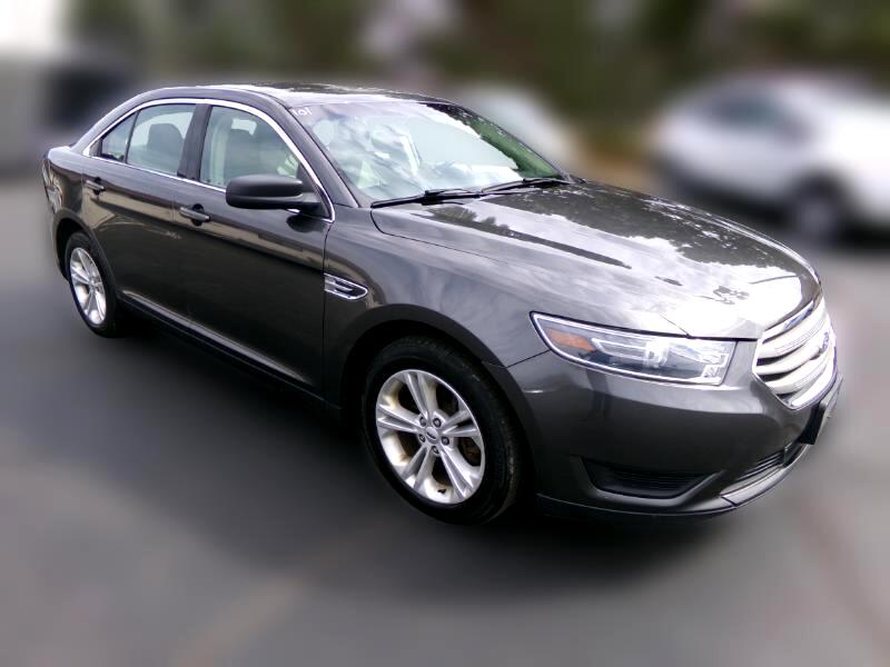 2018 Ford Taurus SE