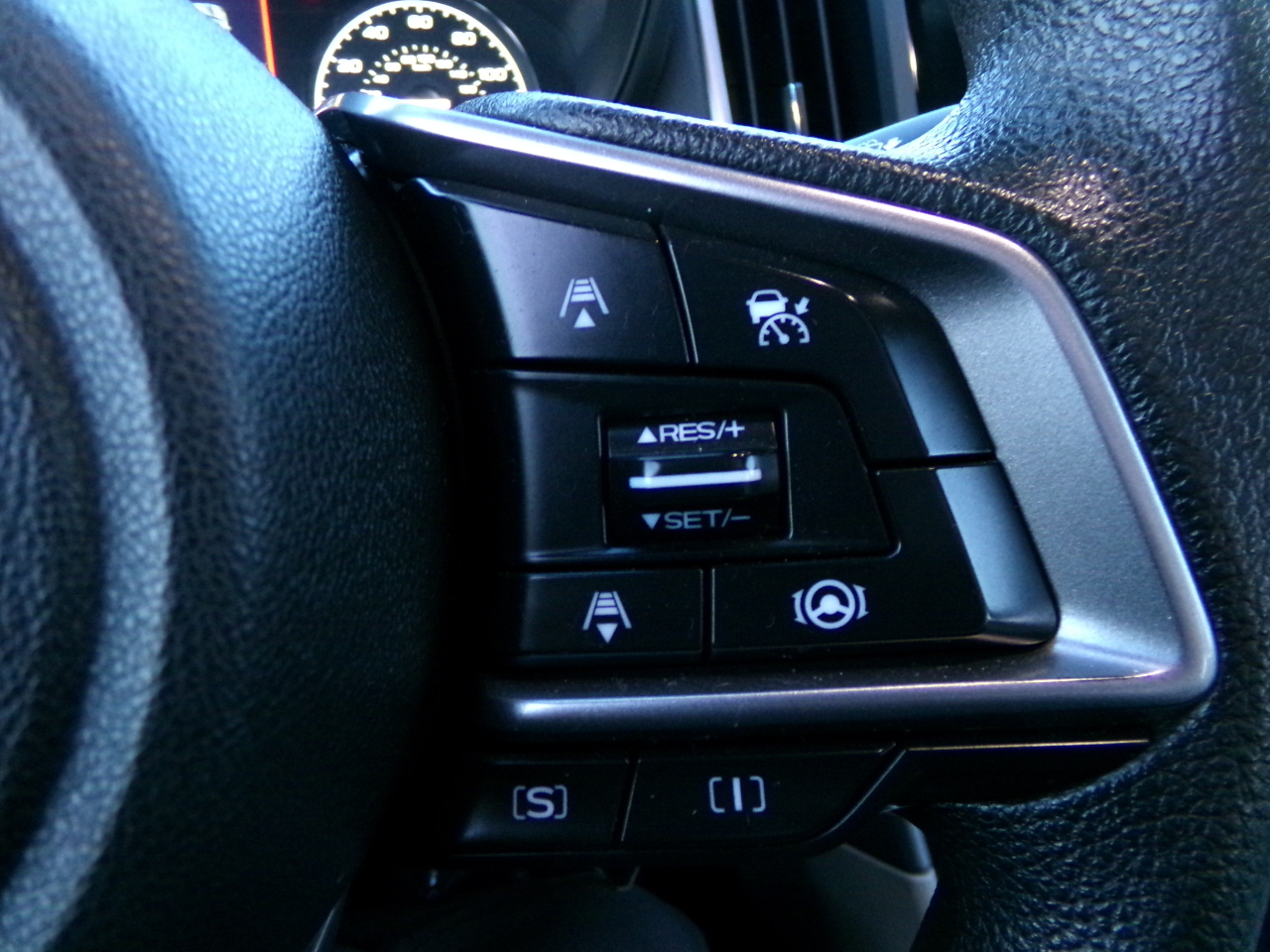 Subaru Forester Base 2023