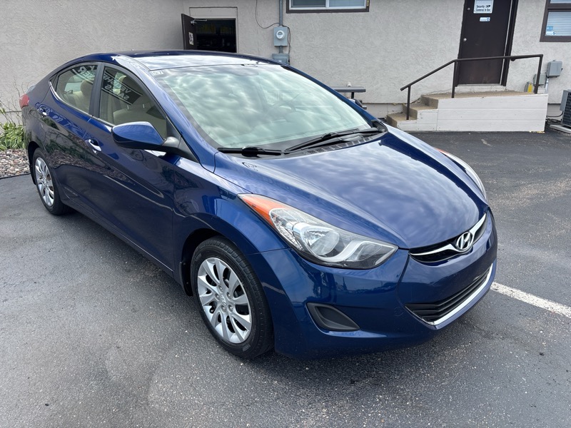 Hyundai Elantra GLS 4D Sedan 2013 Hyundai Elantra GLS 4D Sedan 2013