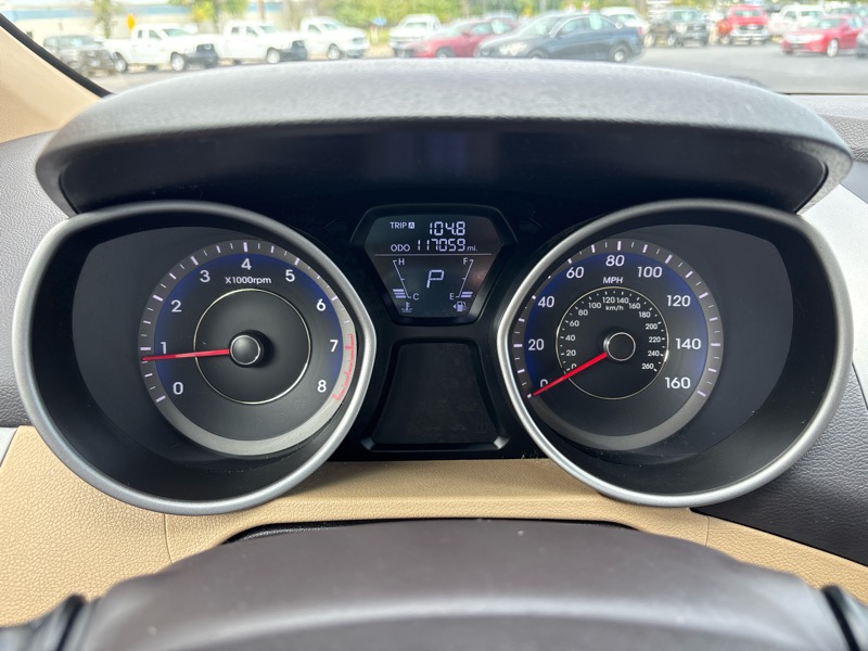 Hyundai Elantra GLS 4D Sedan 2013 Hyundai Elantra GLS 4D Sedan 2013