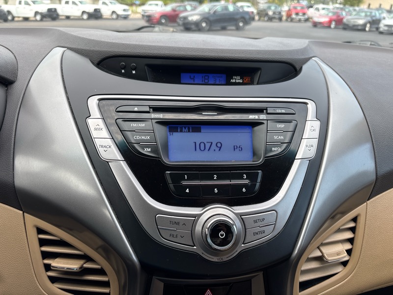 Hyundai Elantra GLS 4D Sedan 2013 Hyundai Elantra GLS 4D Sedan 2013