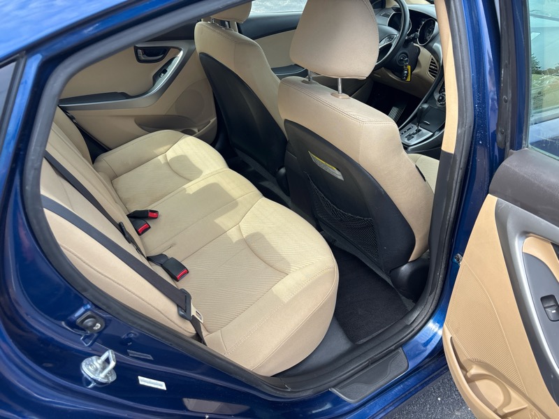 Hyundai Elantra GLS 4D Sedan 2013 Hyundai Elantra GLS 4D Sedan 2013