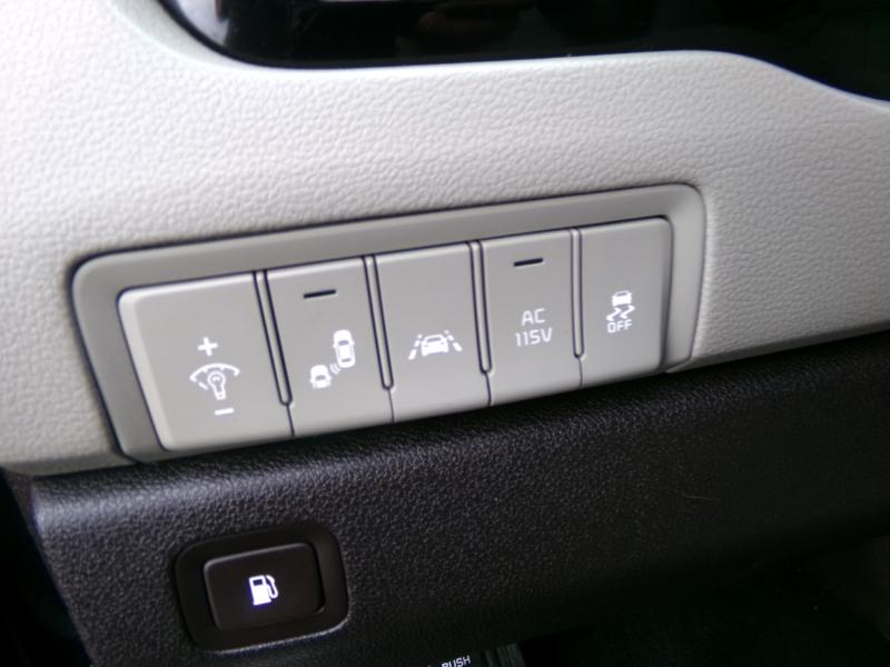 Kia Sedona SX-L FWD 2016 Kia Sedona SX-L FWD 2016