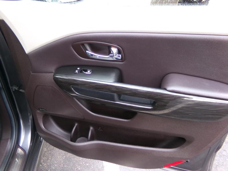 Kia Sedona SX-L FWD 2016 Kia Sedona SX-L FWD 2016