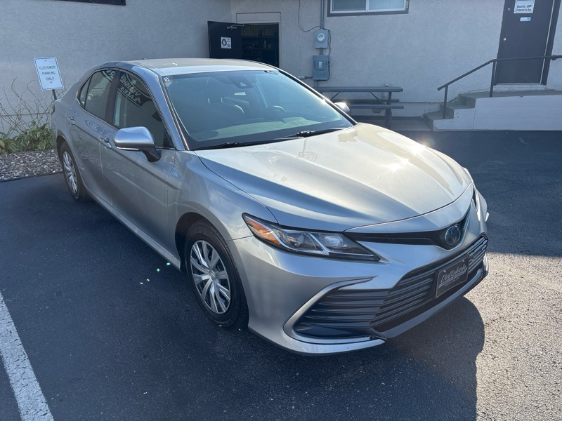 2023 Toyota Camry Hybrid LE