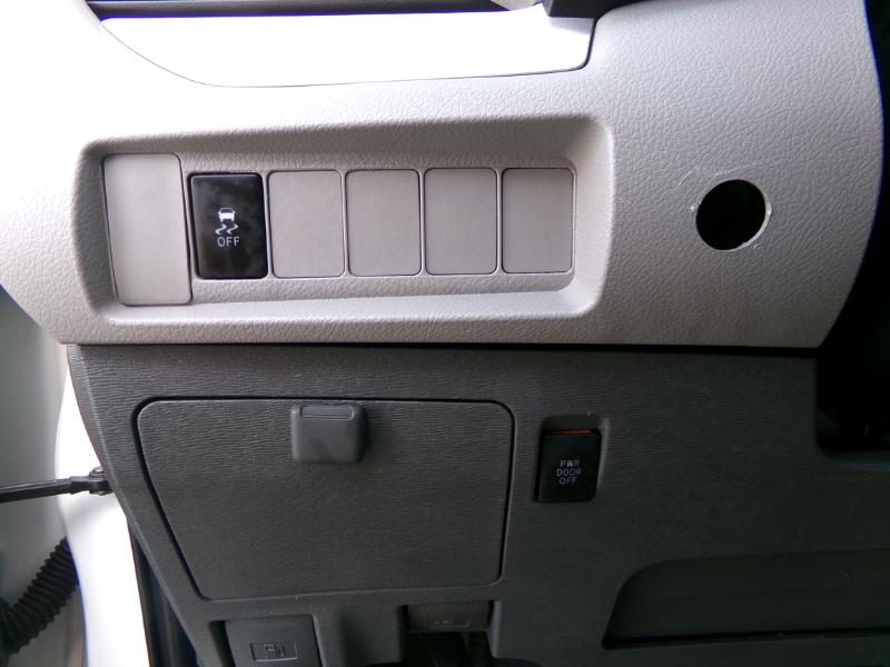 Toyota Sienna LE 7-Passenger AWD 2020 Toyota Sienna LE 7-Passenger AWD 2020