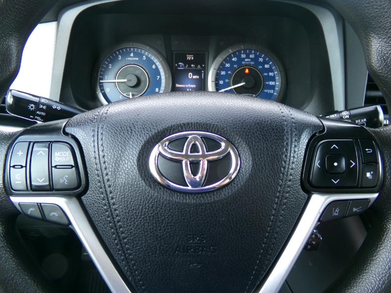 Toyota Sienna LE 7-Passenger AWD 2020 Toyota Sienna LE 7-Passenger AWD 2020