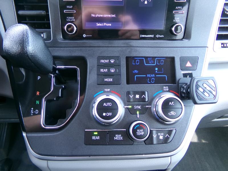 Toyota Sienna LE 7-Passenger AWD 2020 Toyota Sienna LE 7-Passenger AWD 2020