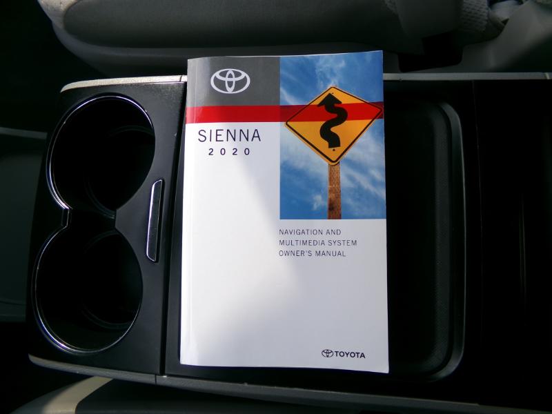 Toyota Sienna LE 7-Passenger AWD 2020 Toyota Sienna LE 7-Passenger AWD 2020