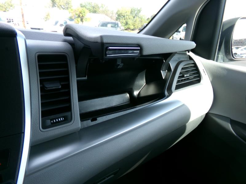 Toyota Sienna LE 7-Passenger AWD 2020 Toyota Sienna LE 7-Passenger AWD 2020