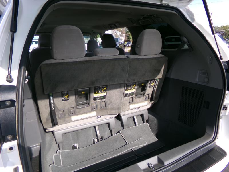 Toyota Sienna LE 7-Passenger AWD 2020 Toyota Sienna LE 7-Passenger AWD 2020