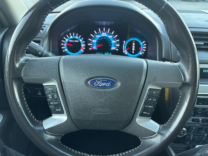 Ford Fusion I4 SEL 2011 Ford Fusion I4 SEL 2011
