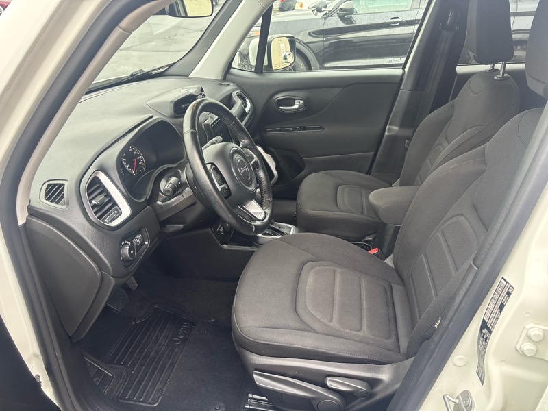 Jeep Renegade Latitude 4WD 2019 Jeep Renegade Latitude 4WD 2019