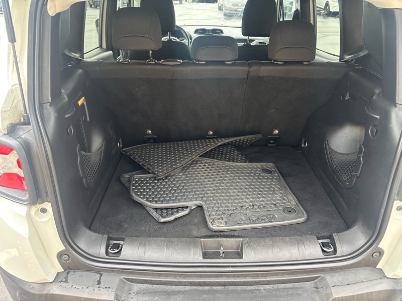 Jeep Renegade Latitude 4WD 2019 Jeep Renegade Latitude 4WD 2019