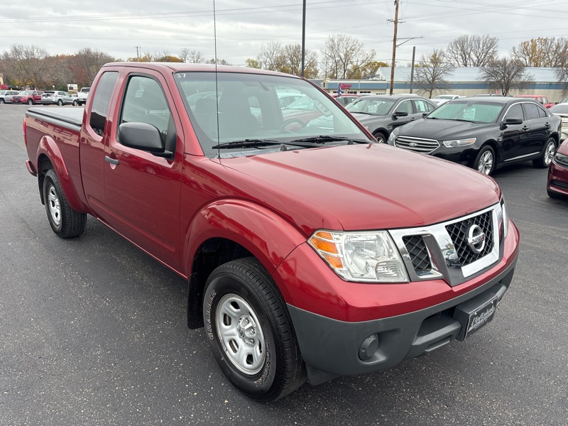 2017 Nissan Frontier SV King Cab I4 5MT 2WD