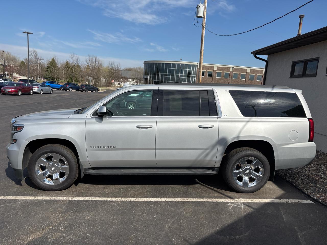 Chevrolet Suburban LT 4WD 2019