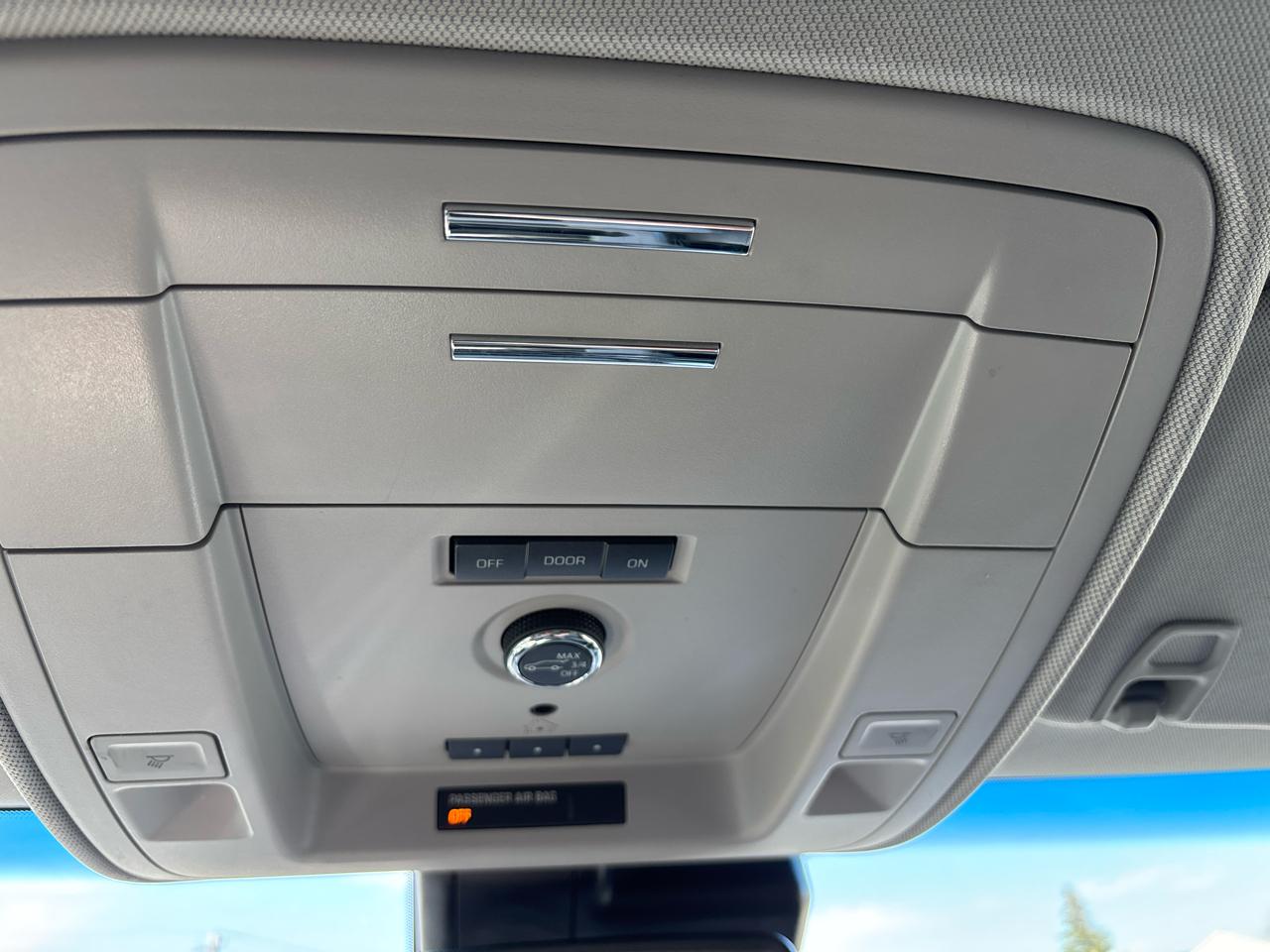 Chevrolet Suburban LT 4WD 2019