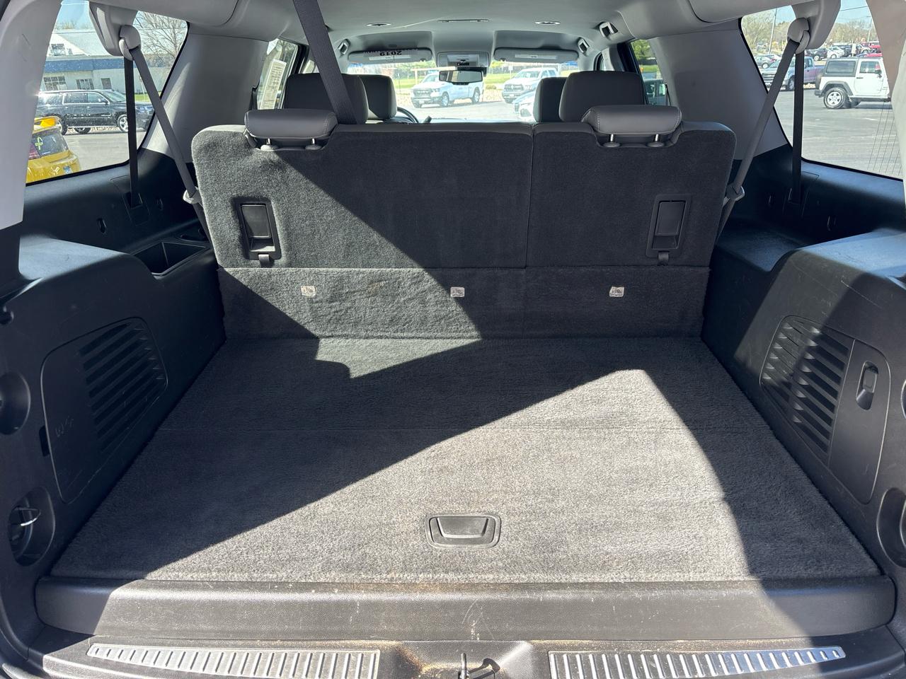 Chevrolet Suburban LT 4WD 2019