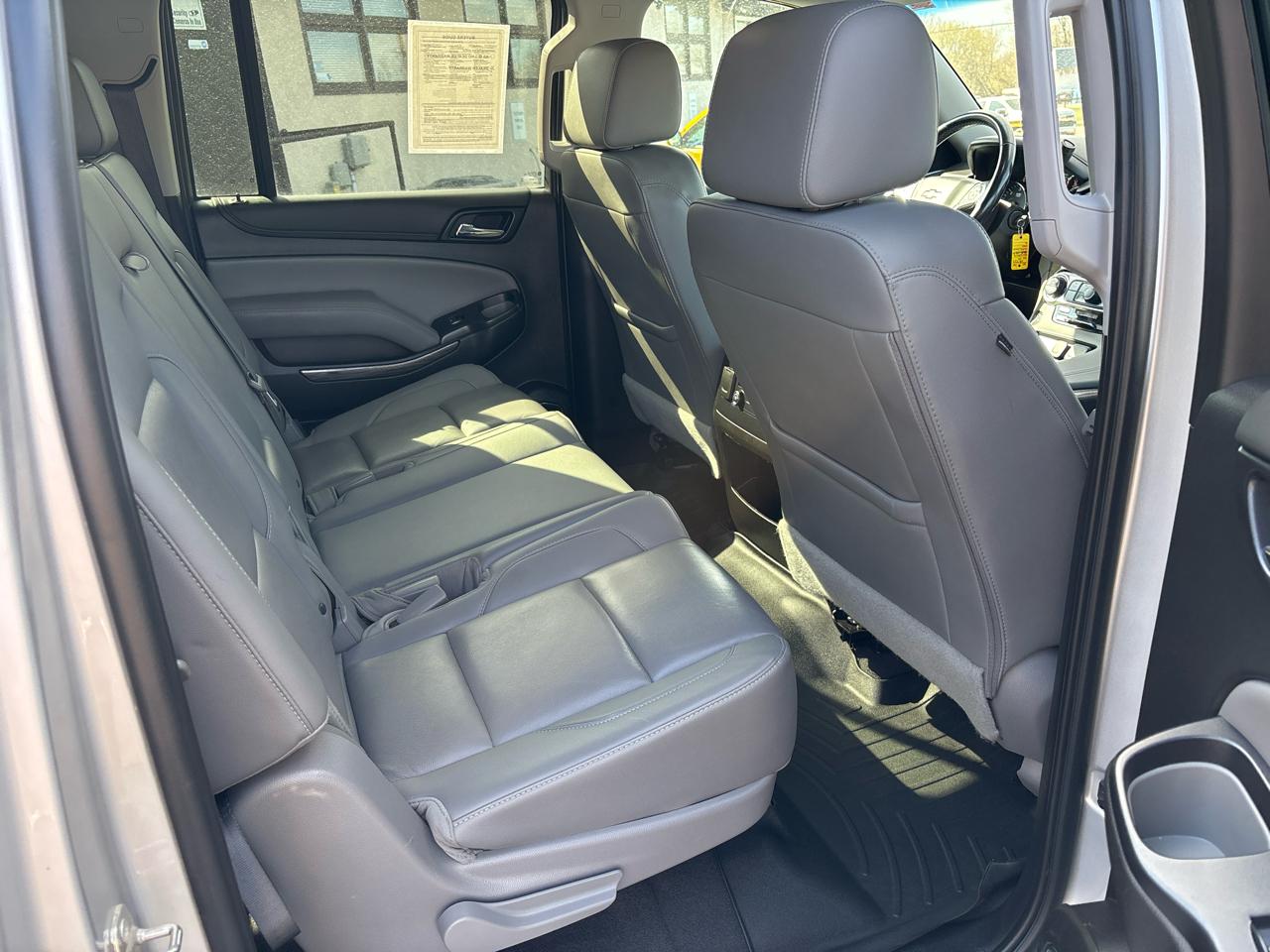 Chevrolet Suburban LT 4WD 2019