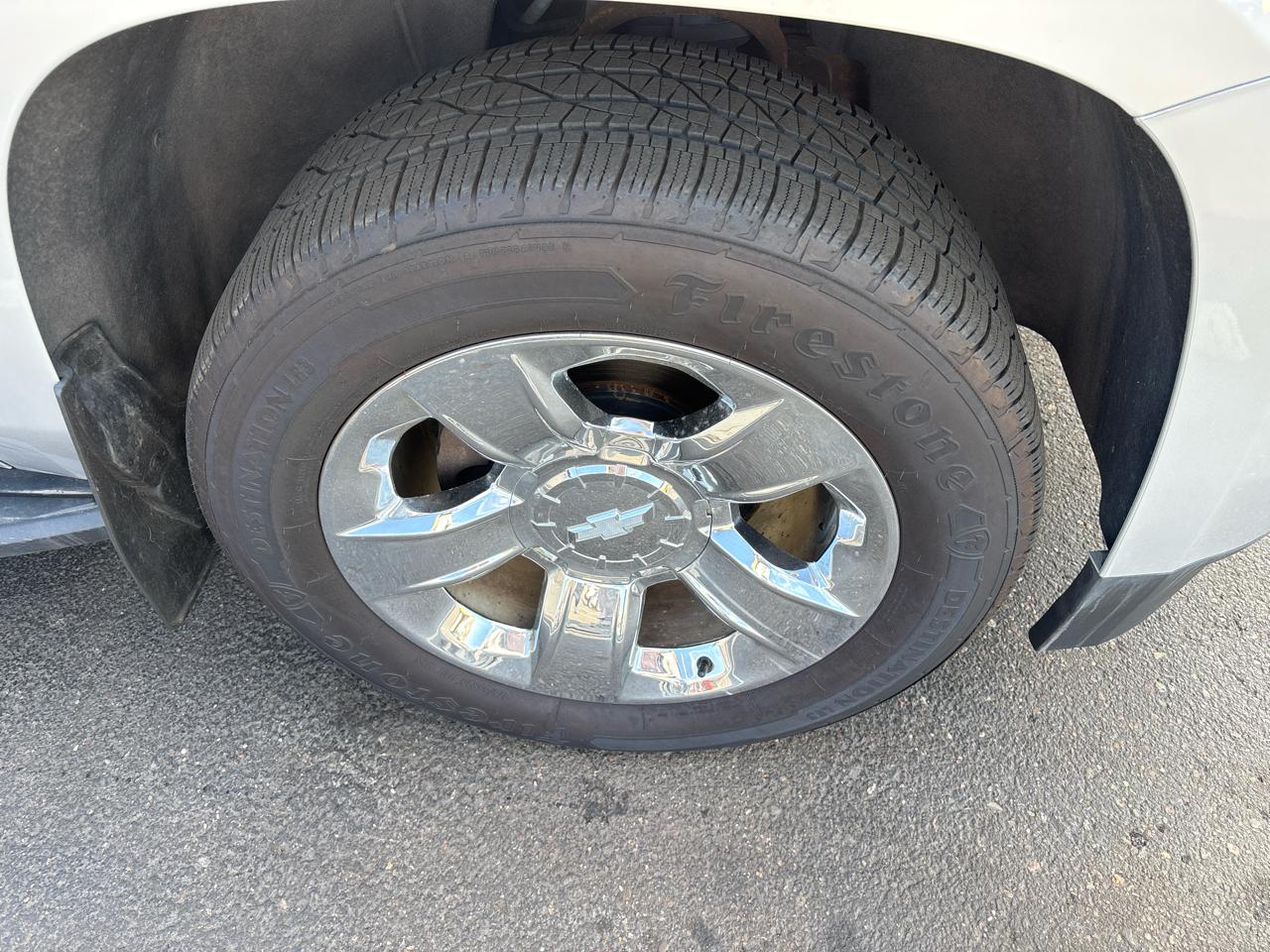 Chevrolet Suburban LT 4WD 2019