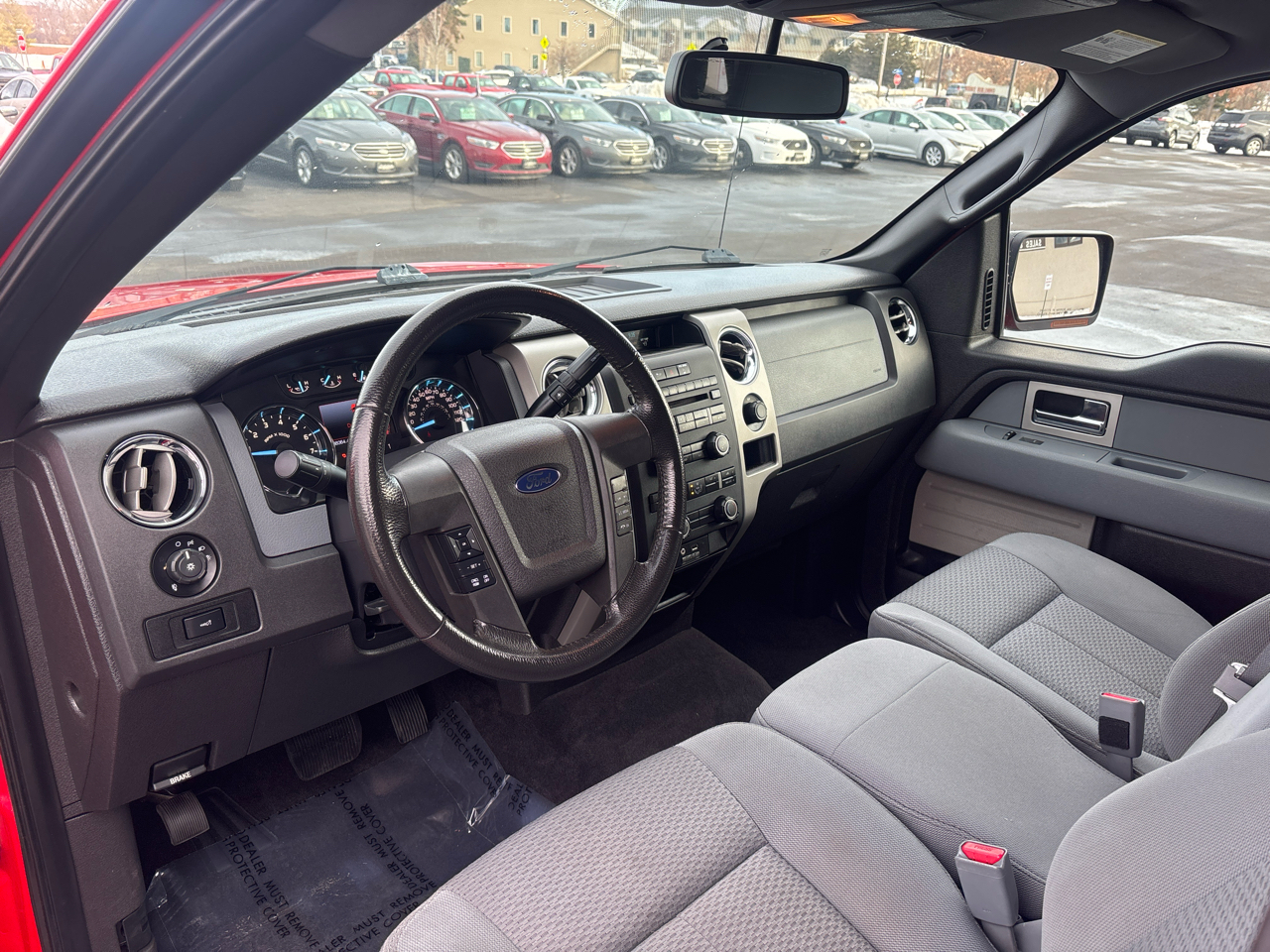 Ford F-150 4WD SuperCrew 145" XLT 2011