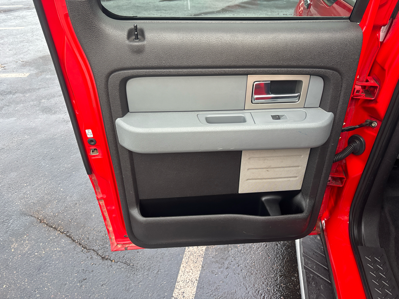 Ford F-150 4WD SuperCrew 145" XLT 2011