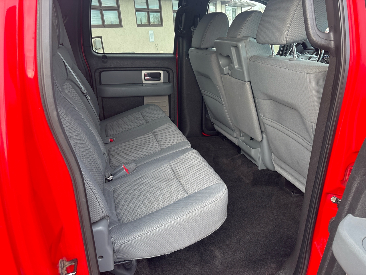 Ford F-150 4WD SuperCrew 145" XLT 2011