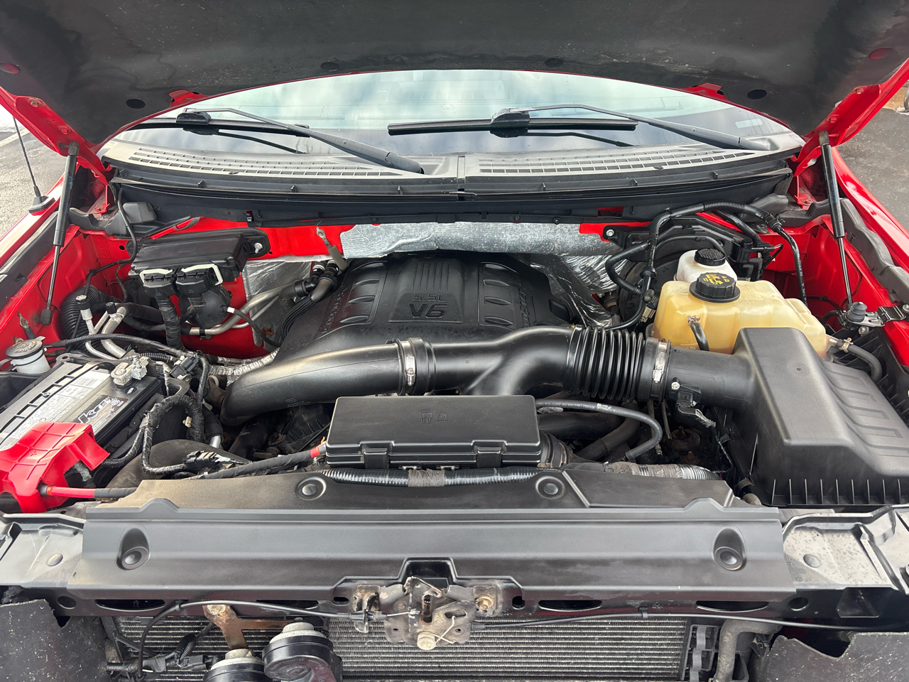 Ford F-150 4WD SuperCrew 145" XLT 2011