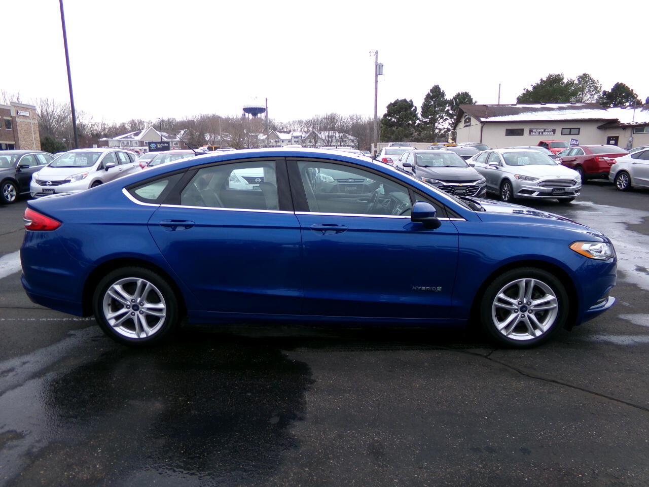 Ford Fusion Hybrid SE FWD 2018