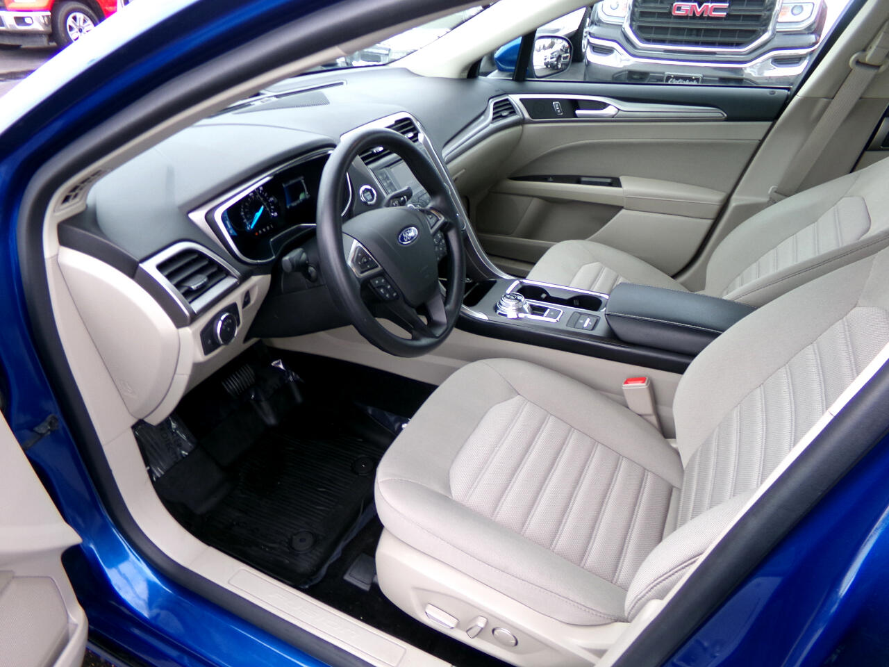 Ford Fusion Hybrid SE FWD 2018