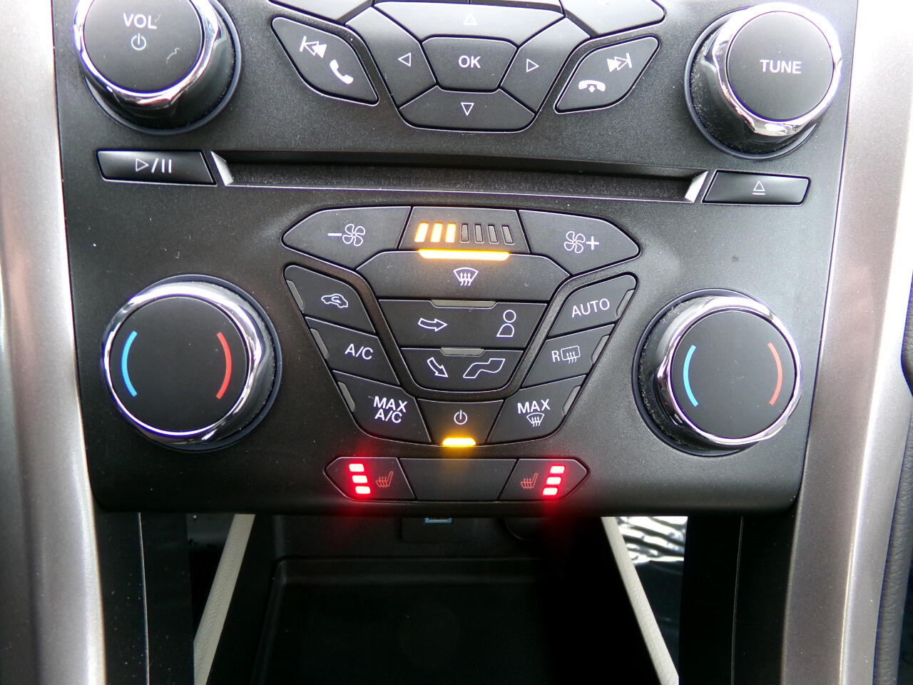 Ford Fusion Hybrid SE FWD 2018