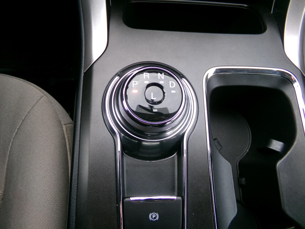 Ford Fusion Hybrid SE FWD 2018