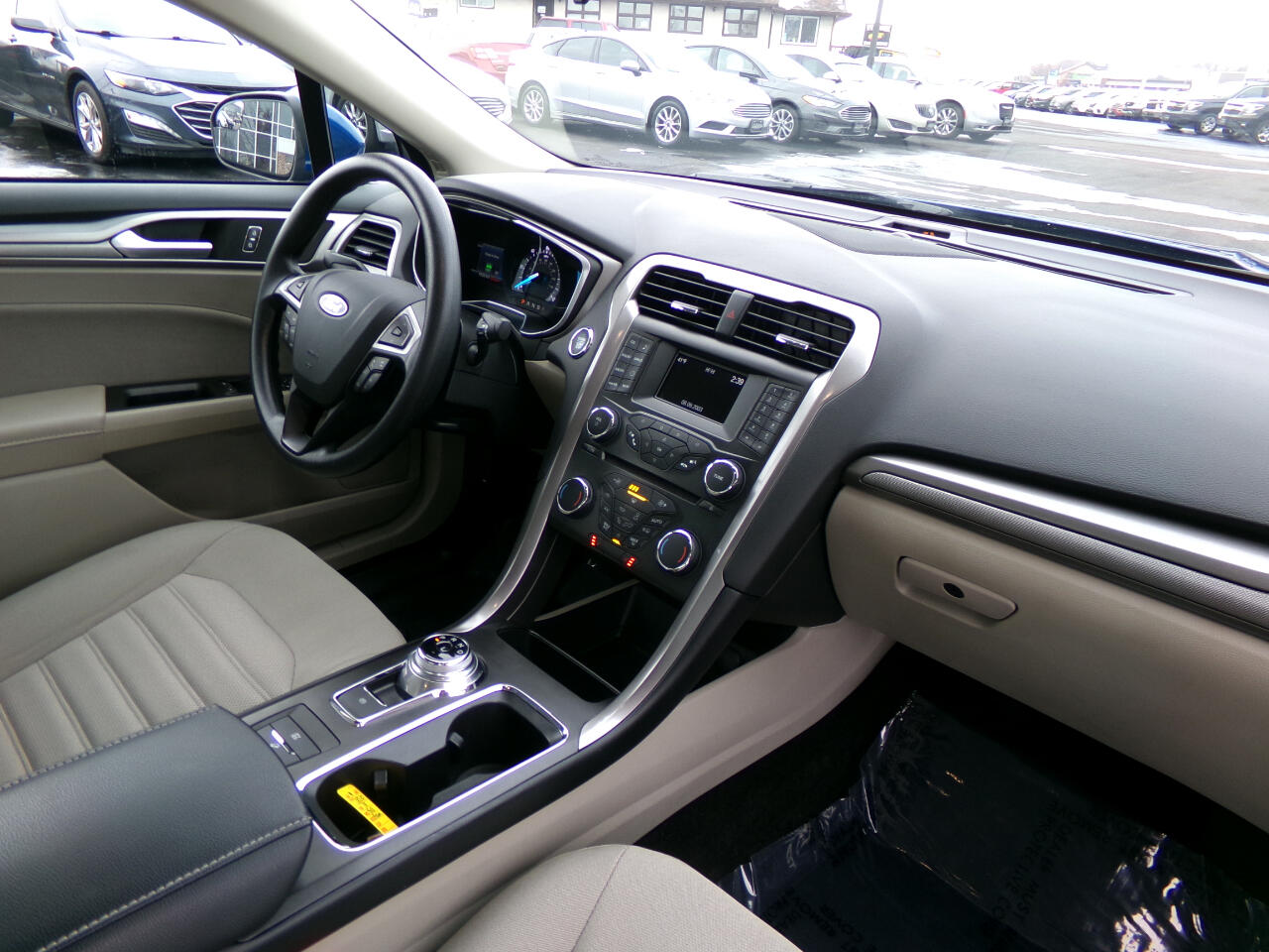 Ford Fusion Hybrid SE FWD 2018